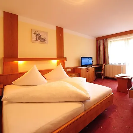 Hotel Garni Hubertus 3* Serfaus